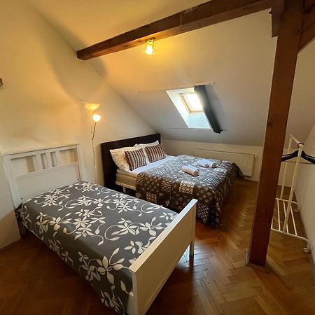 Riverbridge Apartments Прага Экстерьер фото