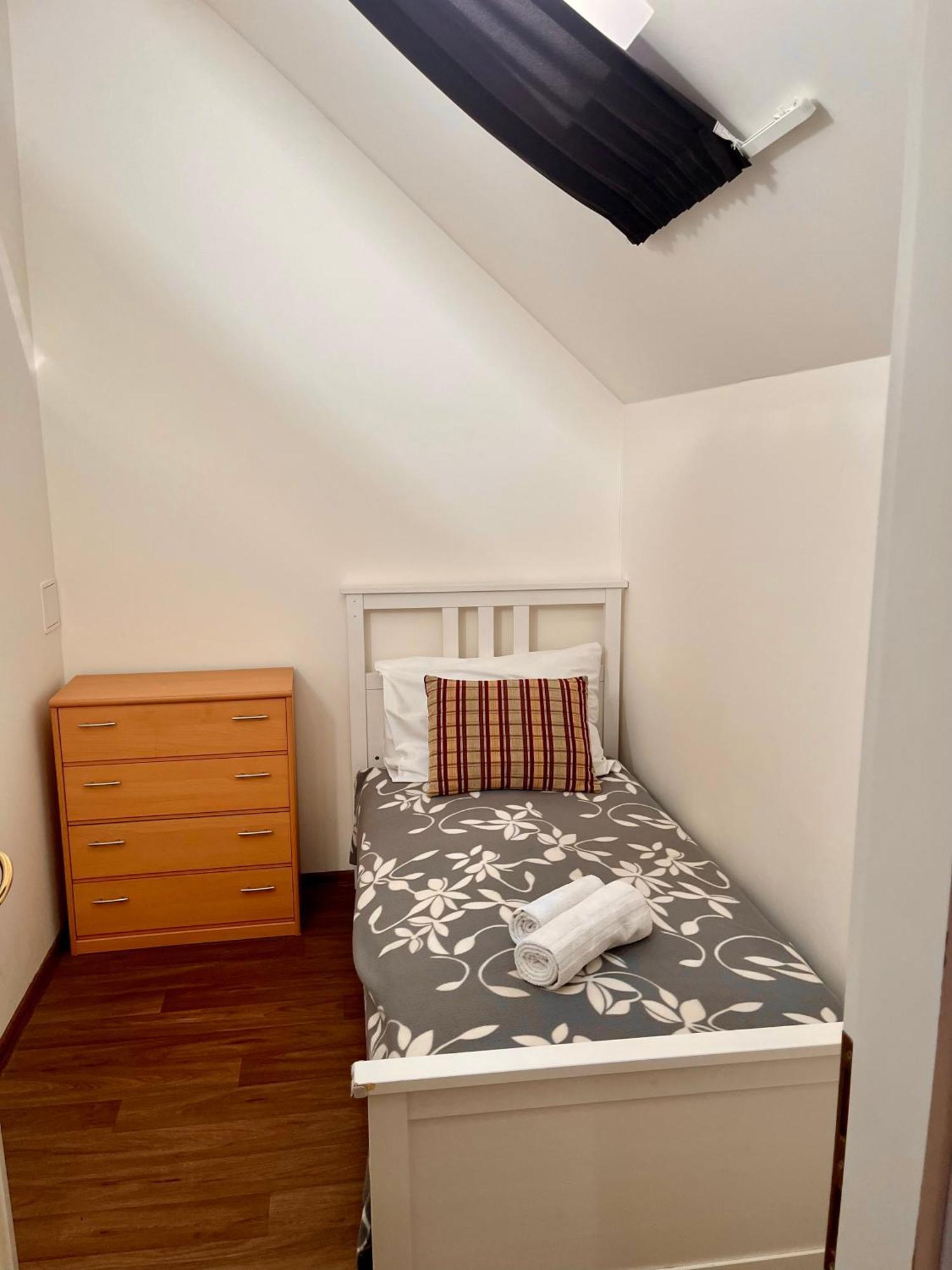 Riverbridge Apartments Прага Экстерьер фото