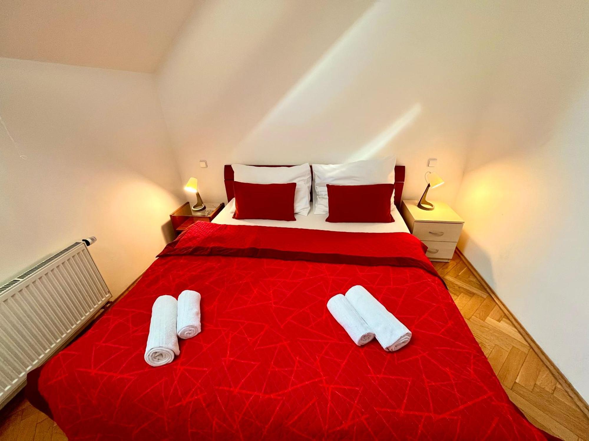 Riverbridge Apartments Прага Экстерьер фото